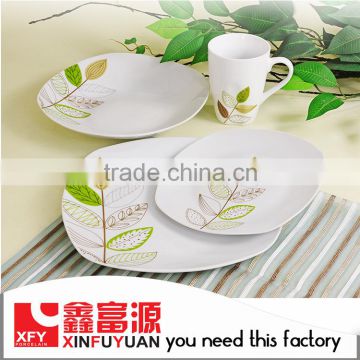 Classic design wholesale eco-friendly ceramic dinner set