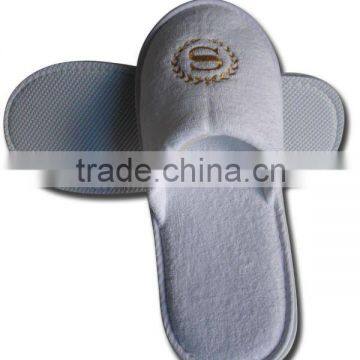 Luxury velour closed toe hotel slipper