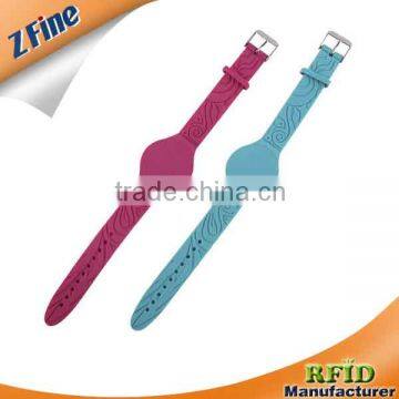 Best Selling Customer Design 13.56MHz /125kHz/UHF RFID Silicone Wristband