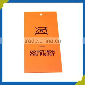 new style customized plastic hang tag in garment