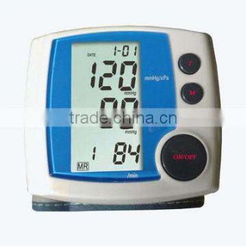 Digital wrist watch type blood pressure monitor