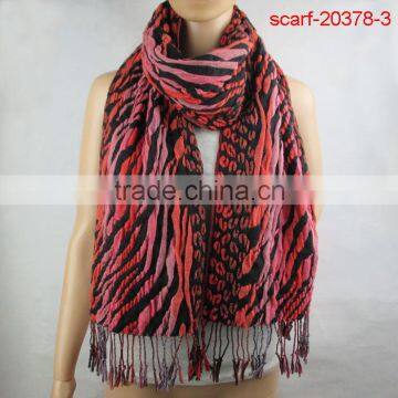 New style beautiful jacquard leopard girl scarf