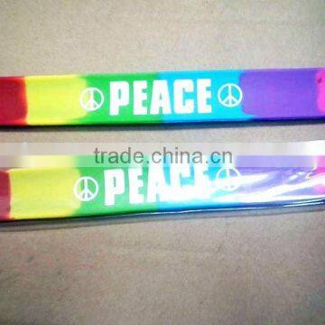 2013 Hot Selling Highlight Personalized Self Design Silicone Slap Bracelet photo-1