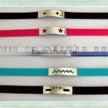 Wholesale price silicone bangle with metal clip