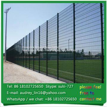 RAL green powder coated Nylofor 2d fence for sport field