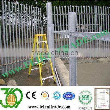 Post of using three strands or barbed wire Palisade fencing