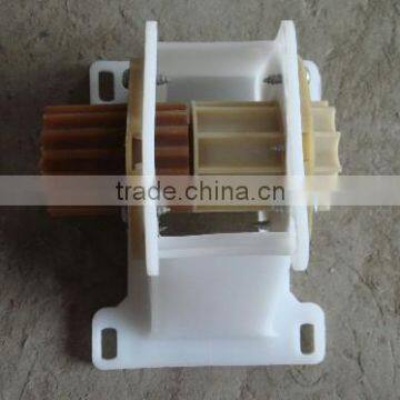 Powerful Enterprises Small Tractor Seeder/ Farm Use Corn Planter photo-3