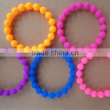 newly wear-resisting colorful silicone bead bracelet