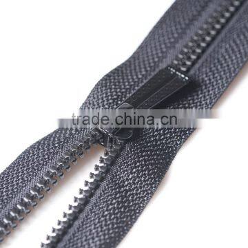 #5 Open-end Plastic Molded Zipper With Dynamic Teeth photo-2